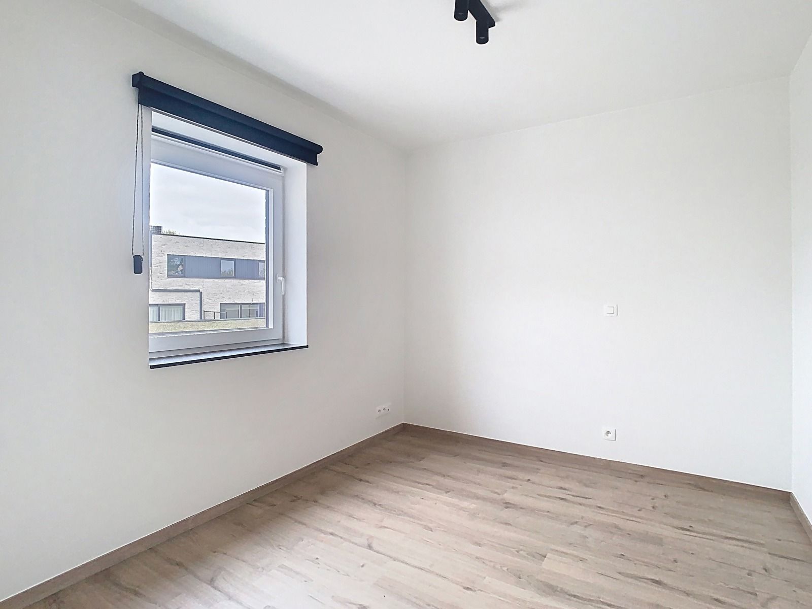  Moderne Nieuwbouwwoning (HOB) met 3 SLPK, Tuin én Carport! foto 10