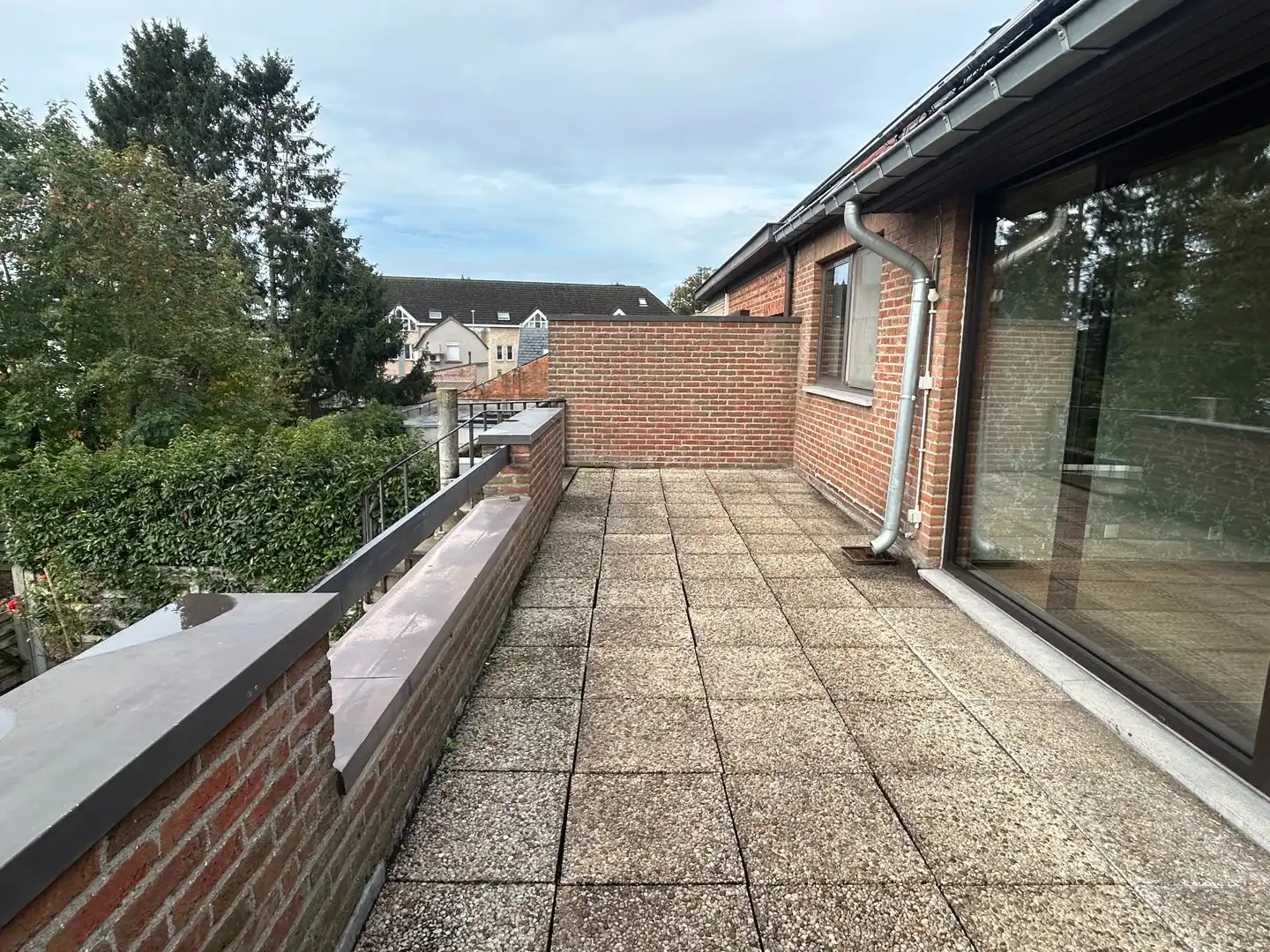 Appartement met 2 slpkmrs met terras en tuin in centrum Oevel te huur! foto 12