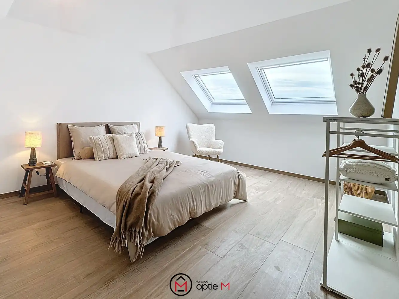 RUIM DUPLEX APPARTEMENT MET MOOI TERRAS foto 17