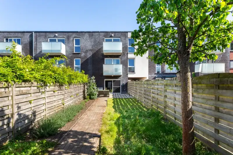 Gelijkvloers 2 slp. appartement met tuin en garage in hartje Brasschaat! foto 11