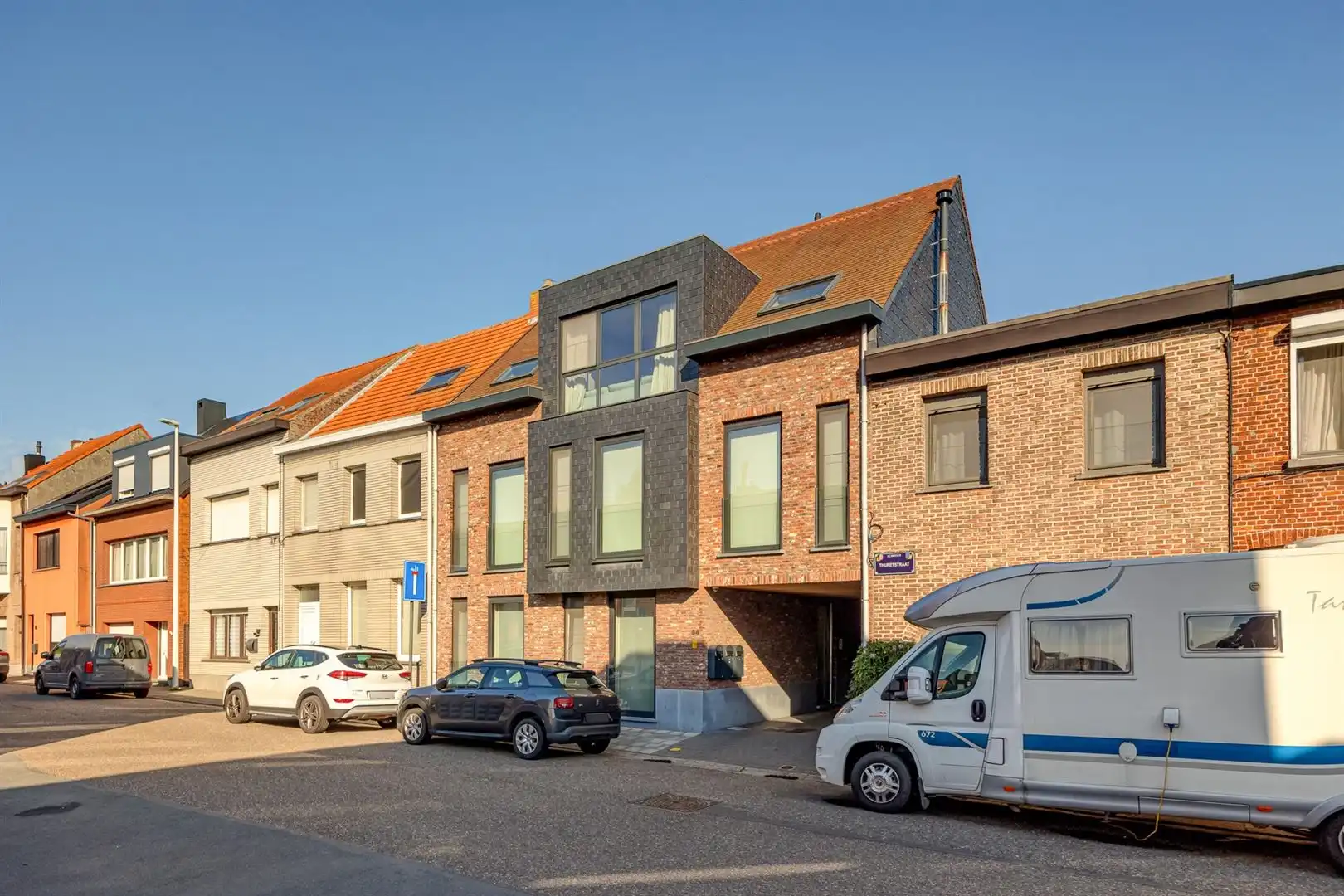 Dakappartement met 1 slaapkamer foto {{pictureIndex}}