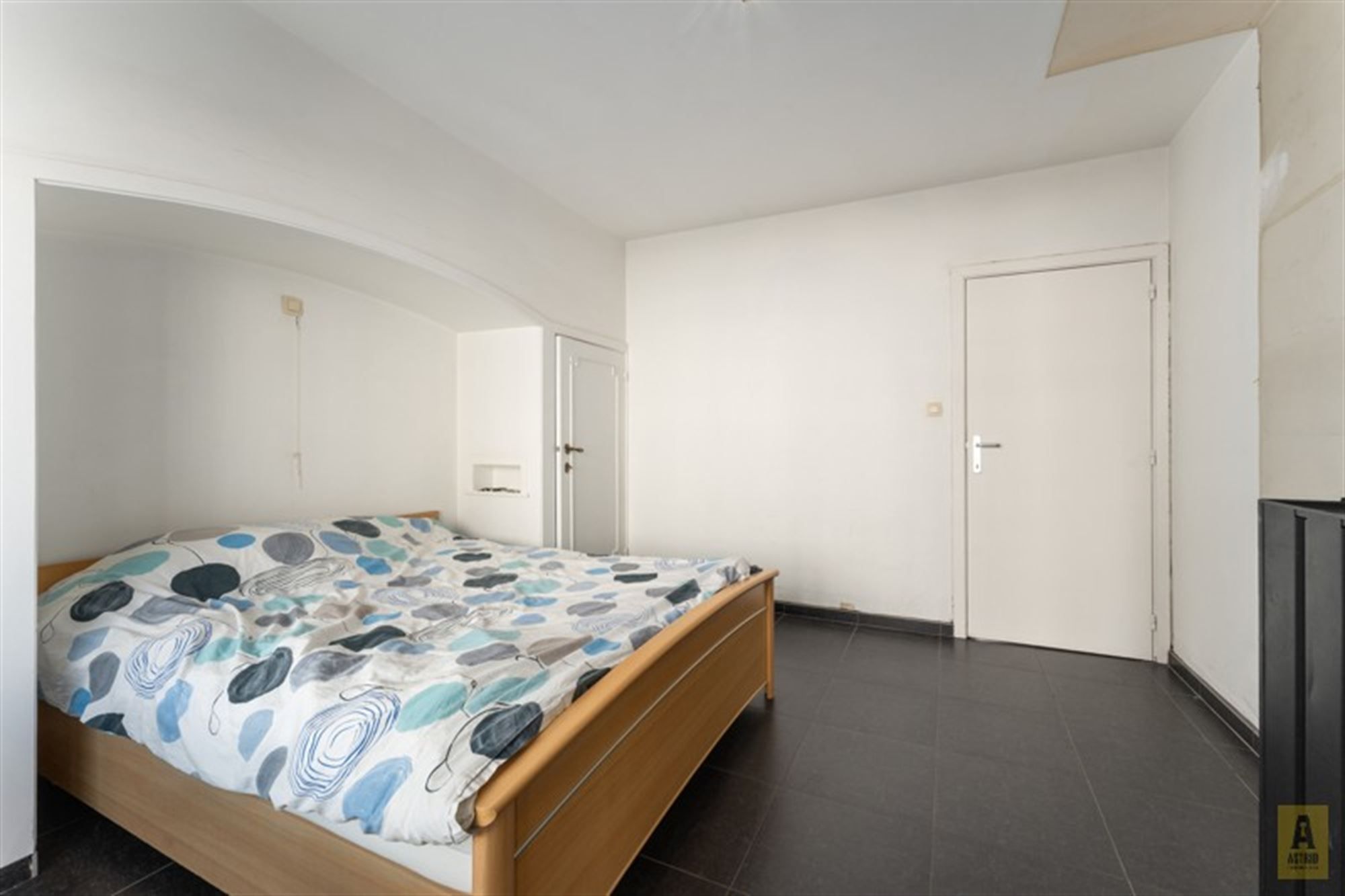 Instapklaar zonnig appartement in centrum en vlak aan de dijk! foto 15