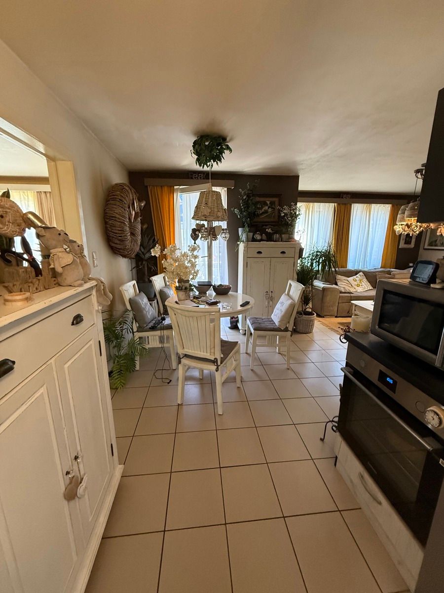 Instapklaar appartement met terras op toplocatie in Genk foto 3