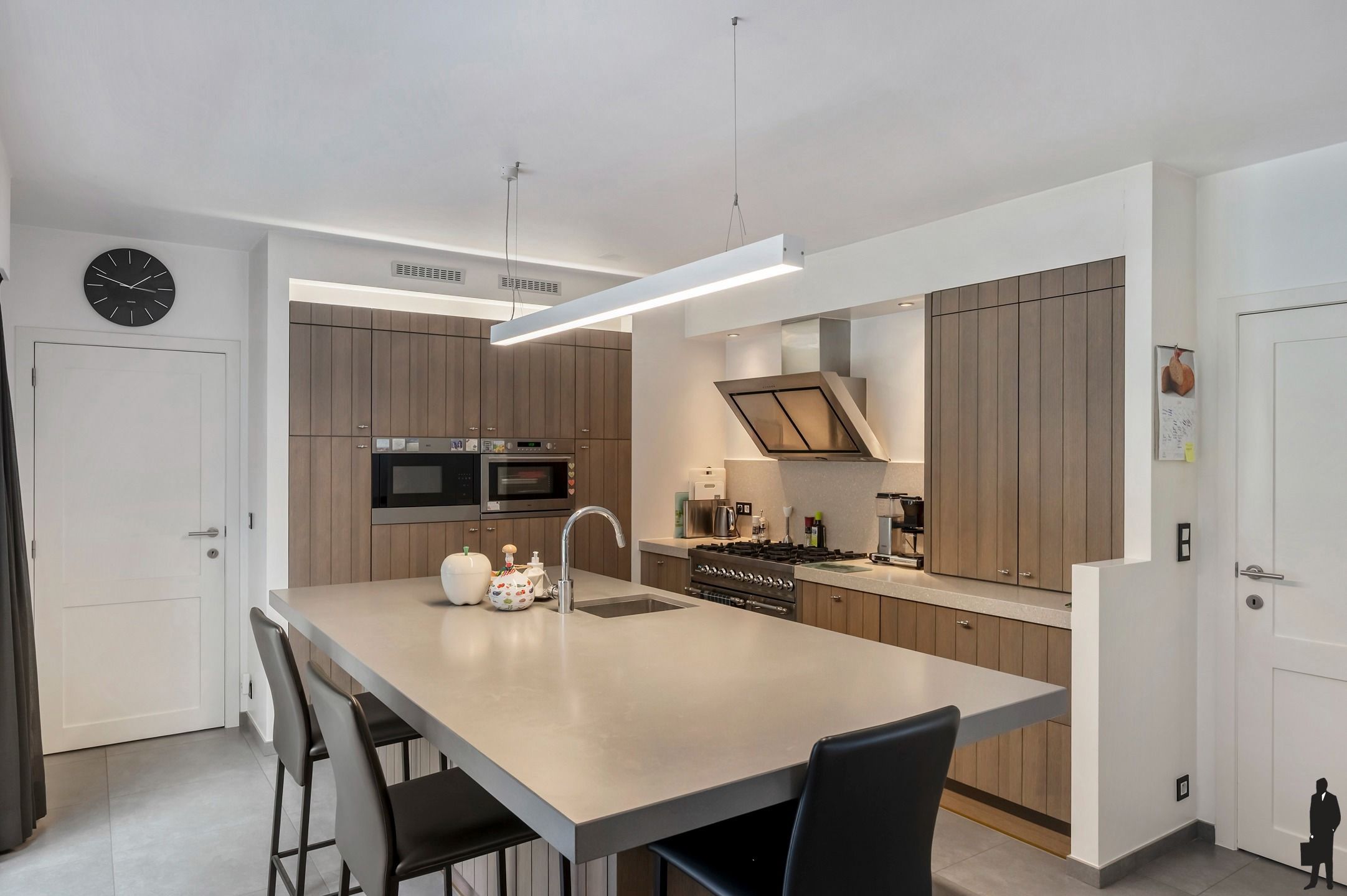 Verrassend instapklare ruime woning op centrale locatie te Brasschaat! foto 10