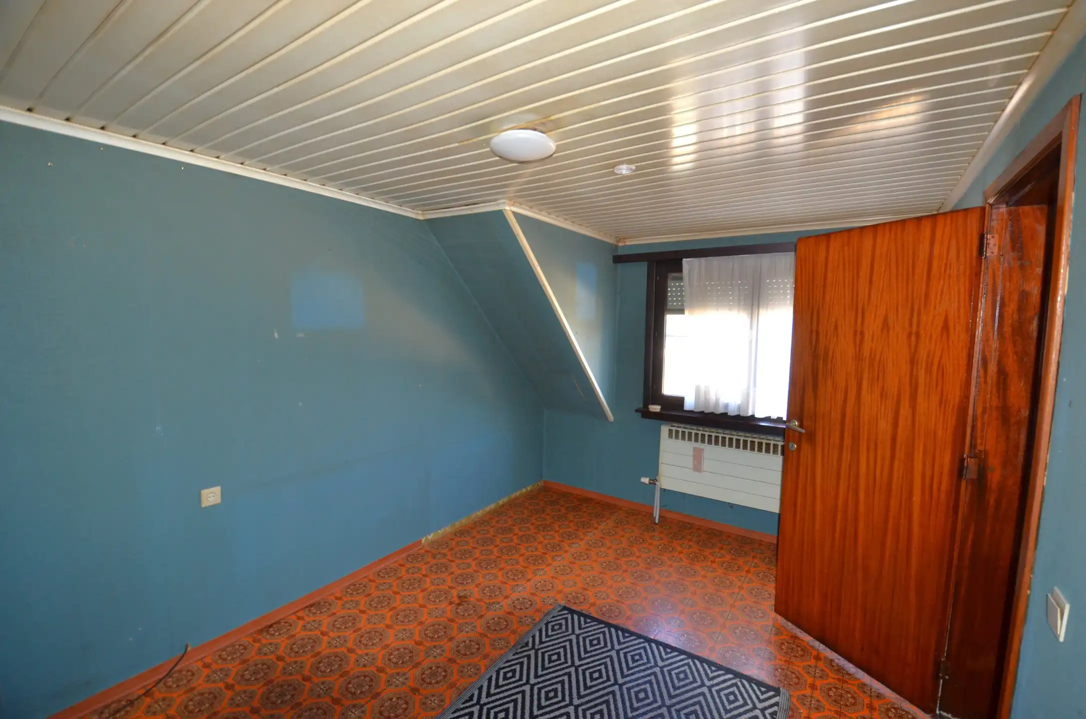 Te renoveren woning op zeer rustige ligging foto 13
