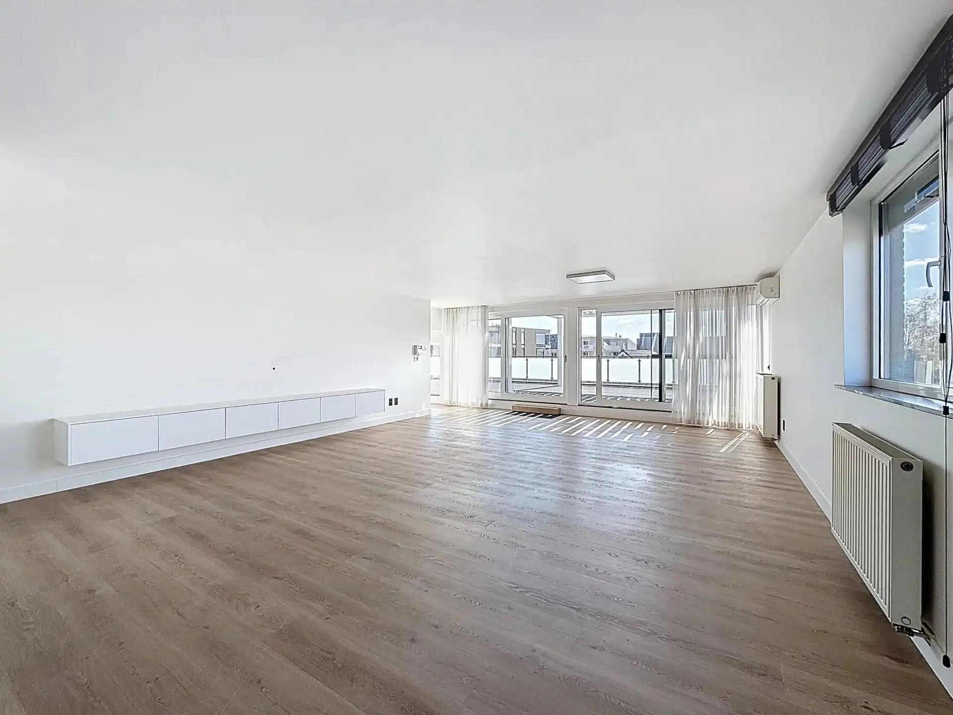 Exclusief wonen op topniveau – penthousegevoel met riant terras foto 14