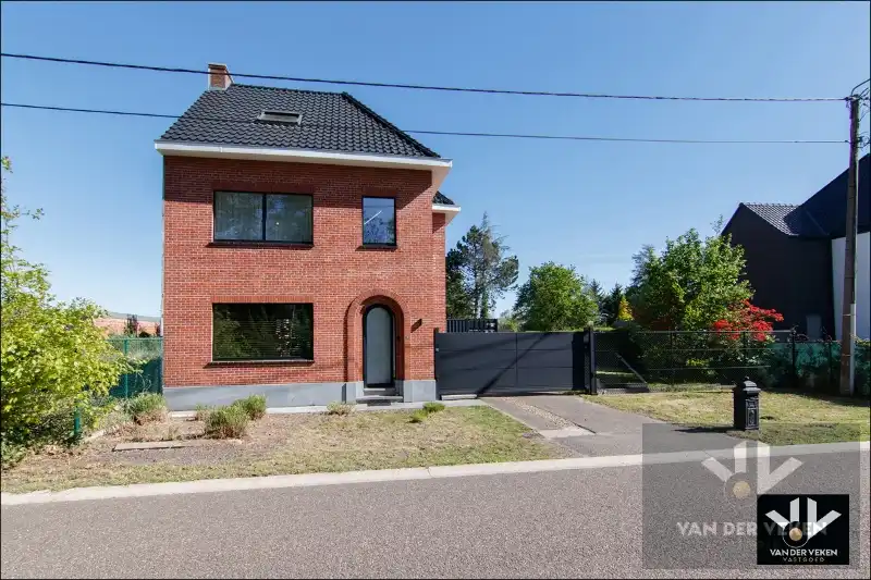KARAKTERVOLLE WONING AAN GROENE STADSRAND foto 4