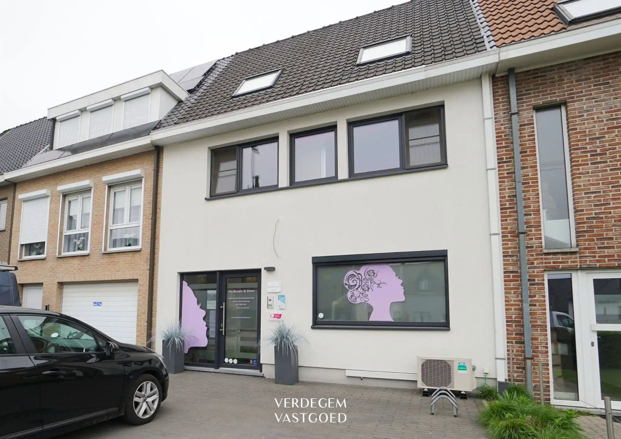 Instapklaar duplexappartement met karaktervolle leefruimte en 2 slaapkamers foto 15
