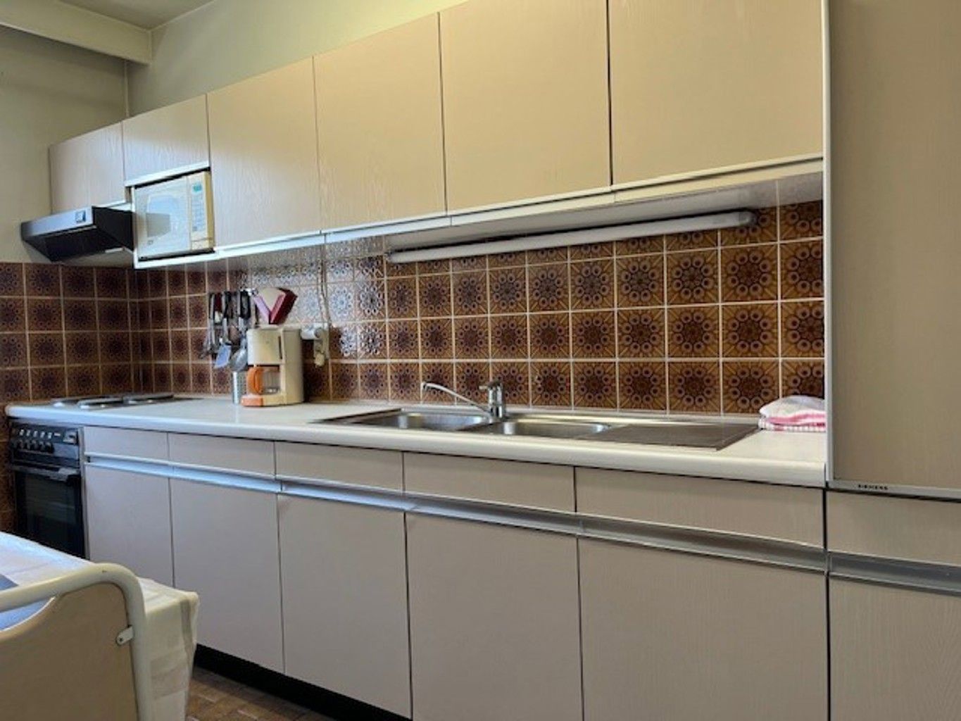 Leuk appartement met 2 slaapkamers, bureel en terras foto 6
