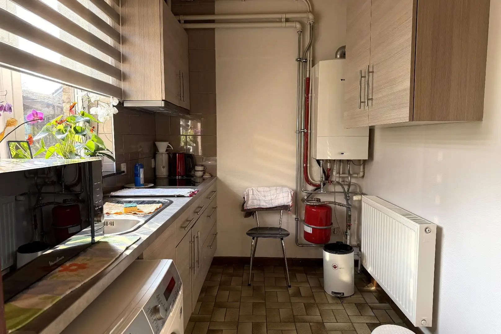 Rustig wonen tegenover het kasteel van Veulen,  en een eigen prachtige tuin/bouwgrond foto 11