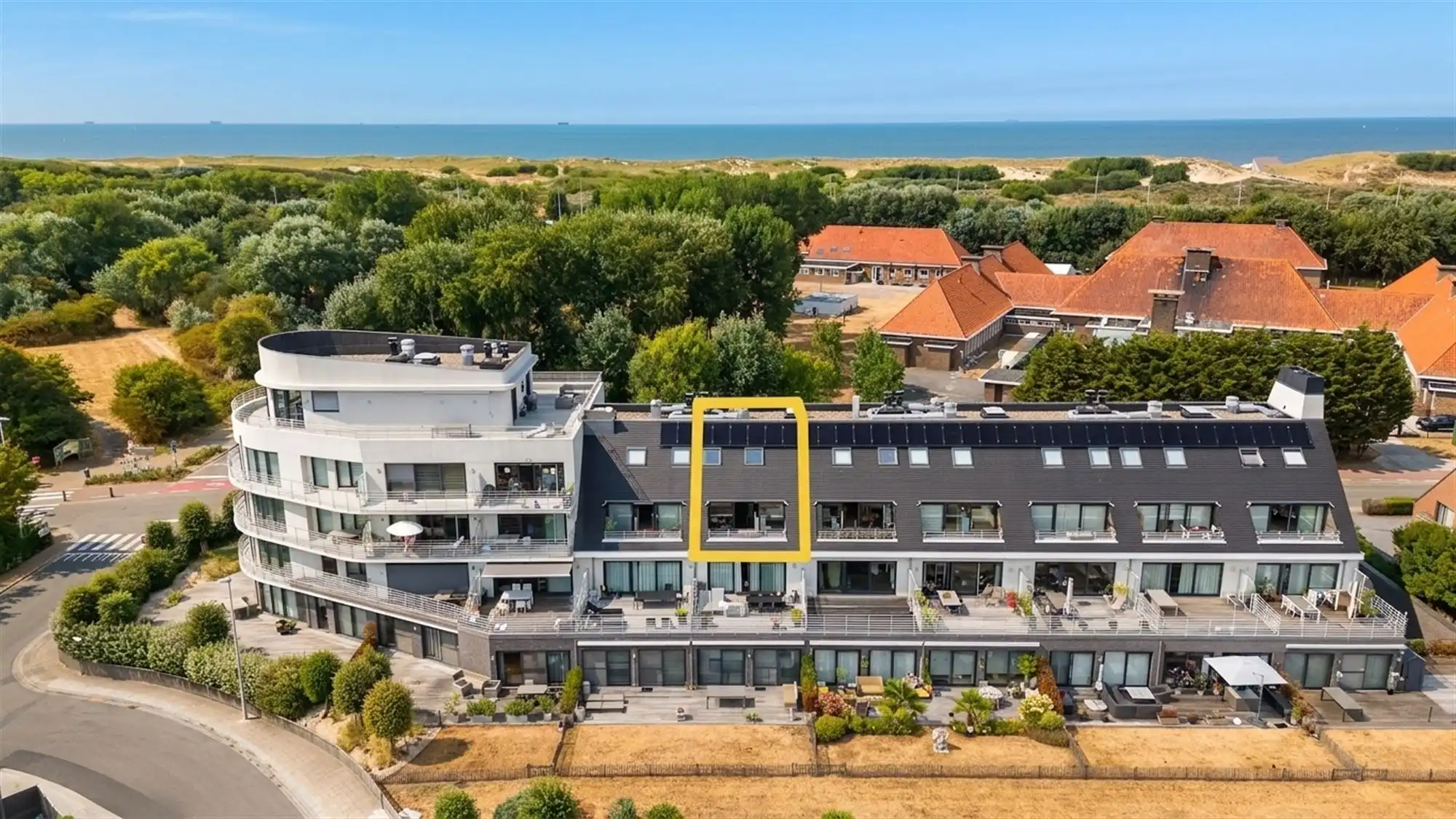 Ruim duplexappartement vlak bij zee foto 3