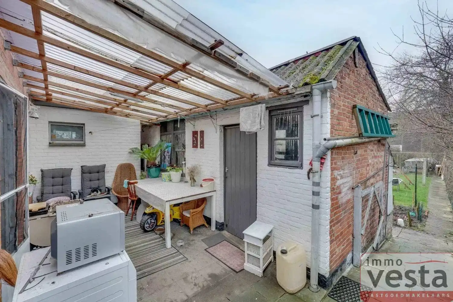 Ruime, te renoveren halfopen woning foto 26