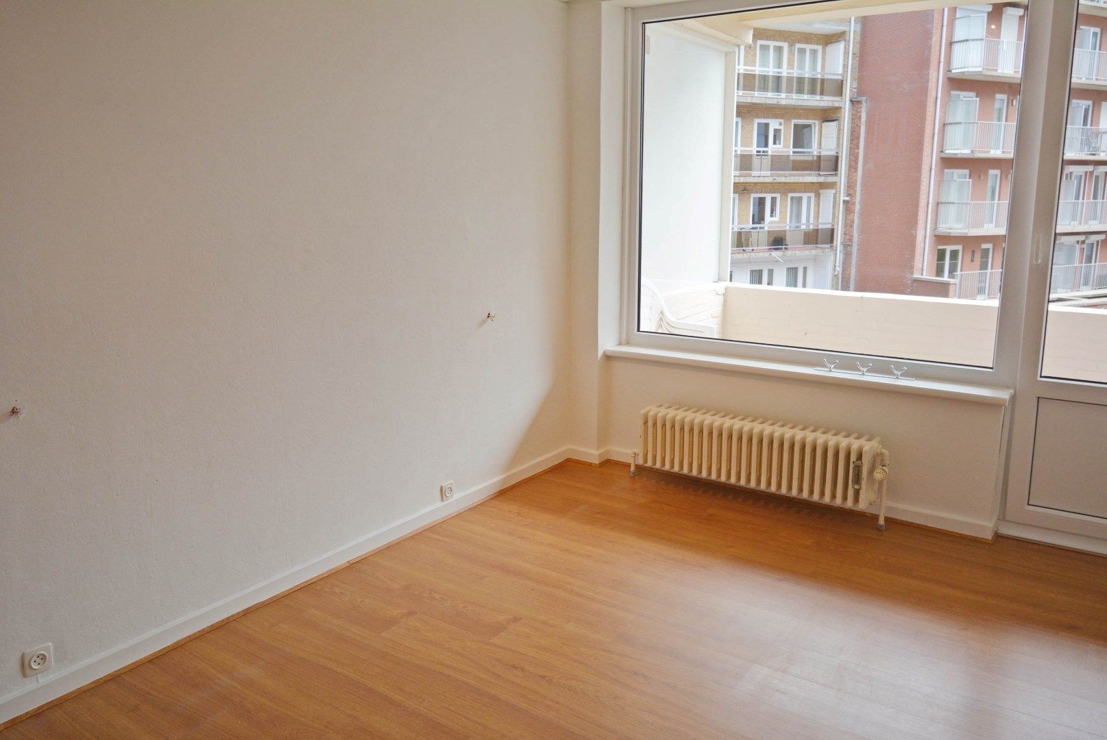Gerenoveerd, ruim appartement op de Zeedijk Albertstrand foto 12