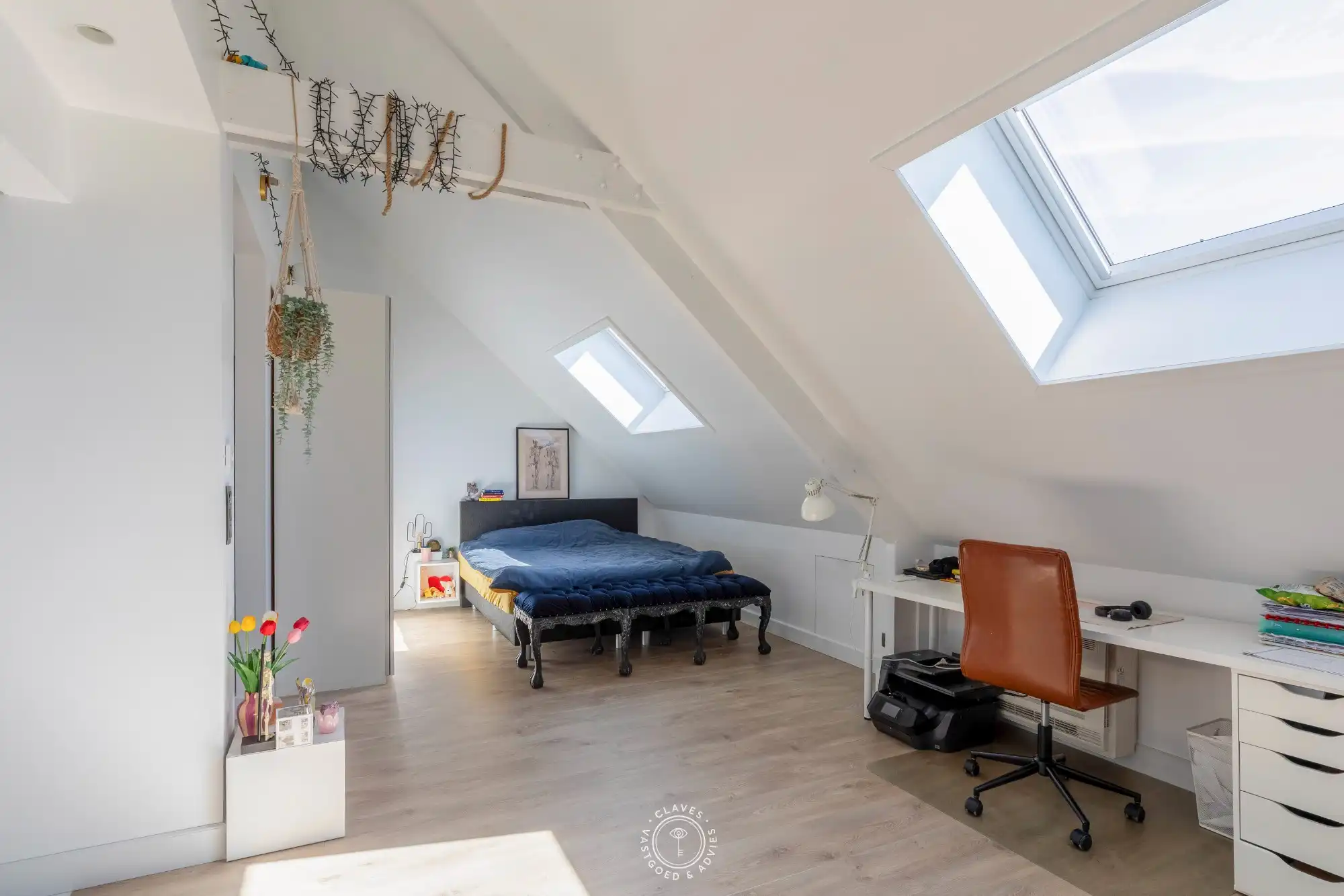 Luxueuze gezinswoning met praktijkruimte en achterliggend magazijn foto 24