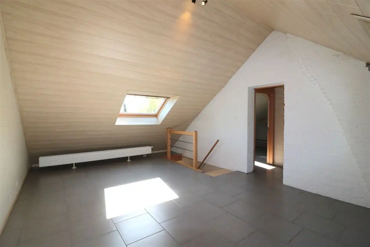 Handelswoonst met volledig uitgeruste frituur en appartement foto 27