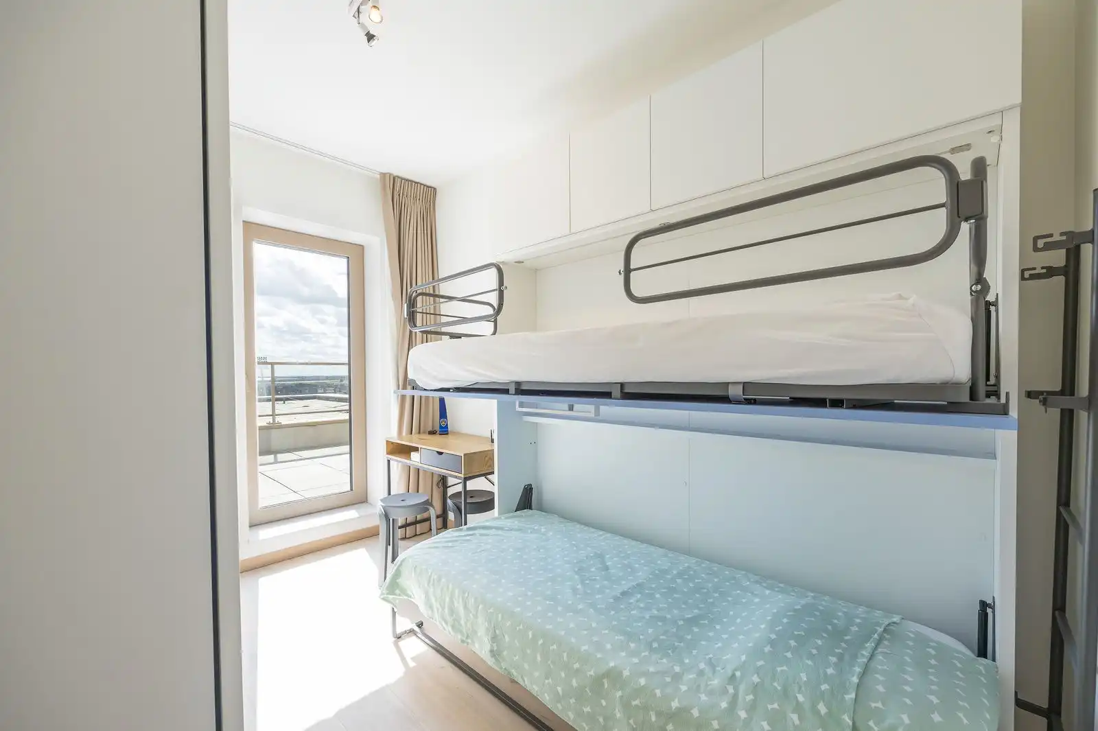 Exclusief appartement met 2 slpk, zonnig leefterras én open zicht foto 13