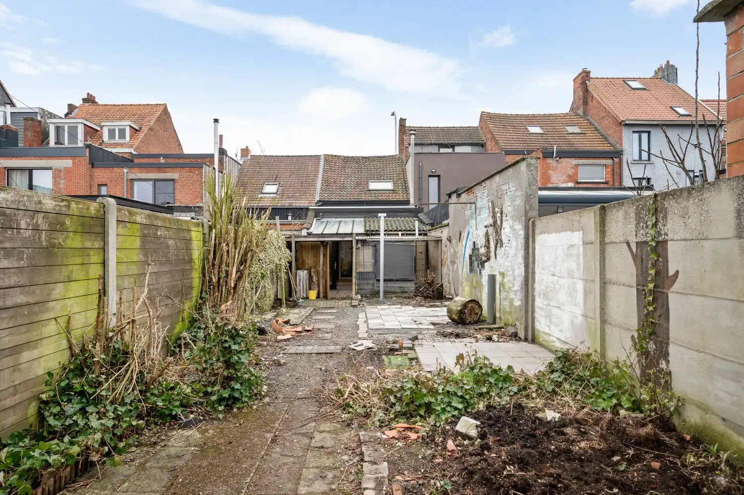 Te renoveren woning met tuin en garage in centrum Wijnegem! foto 17