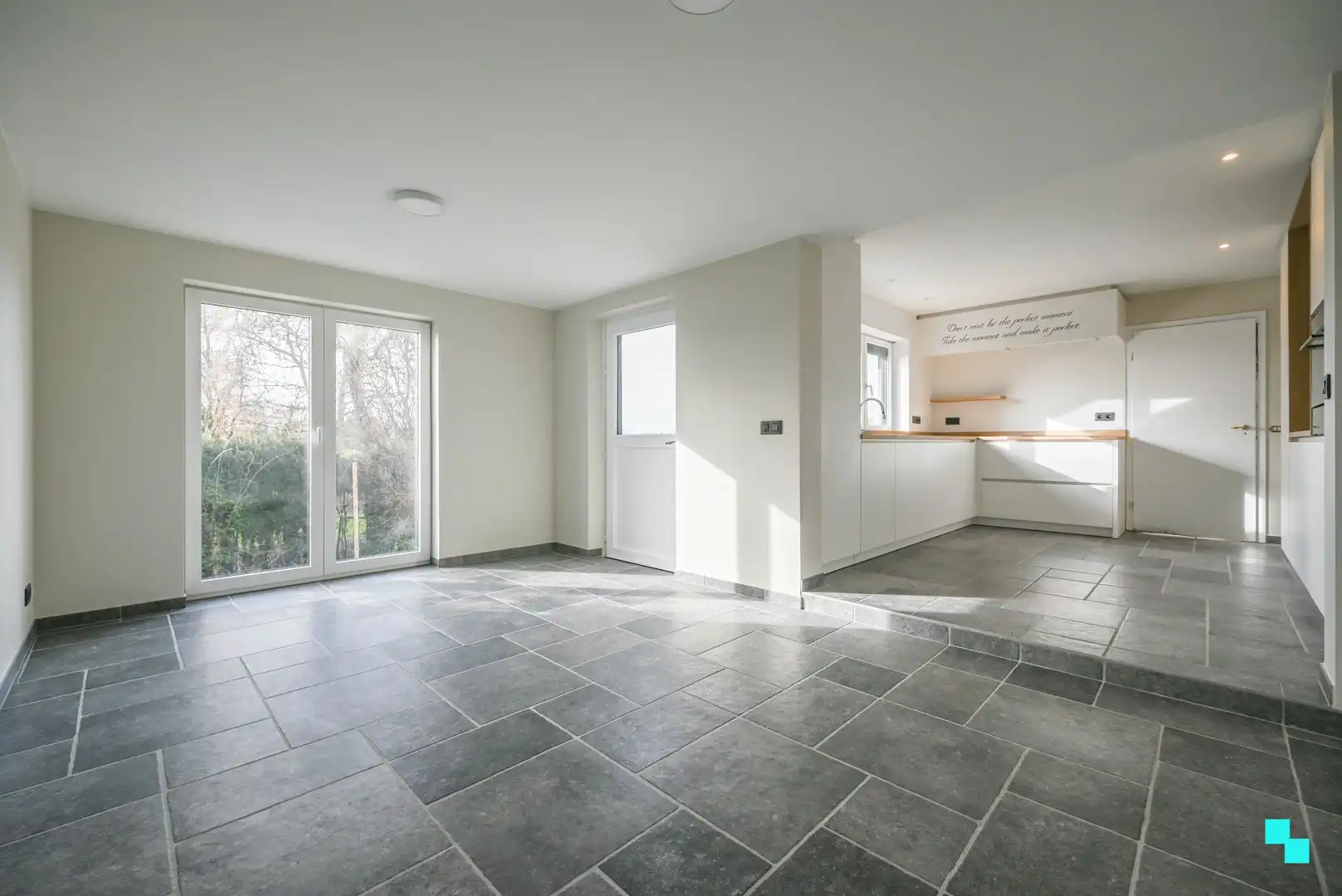 Recent gerenoveerde halfopen bebouwing foto 10