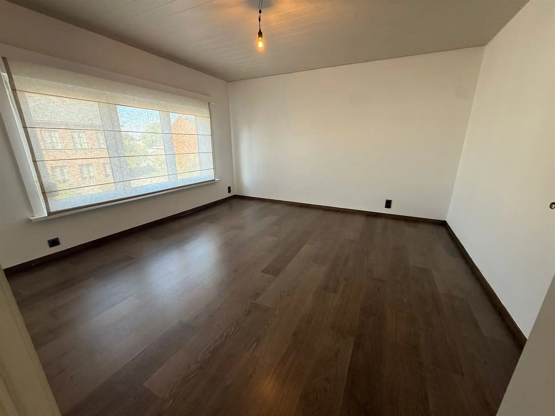 Zeer ruime woning met 3 slpk en tuin op een rustige locatie! foto 9