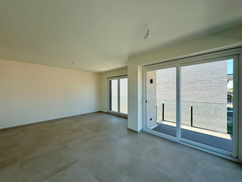 NIEUWBOUWAPPARTEMENT MET 1 SLAAPKAMER, RUIM TERRAS EN GARAGEBOX foto 4