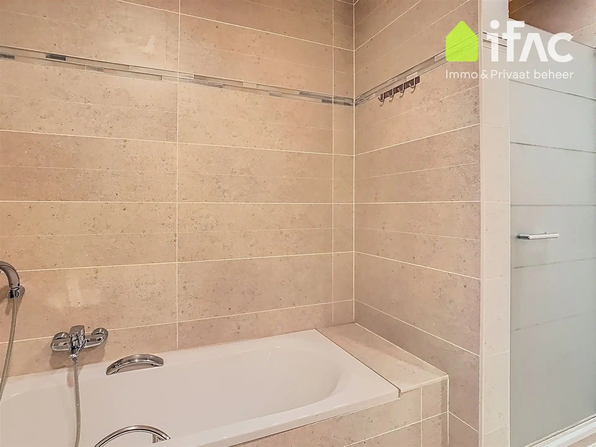 Appartement 3 slaapkamers en parking foto 15