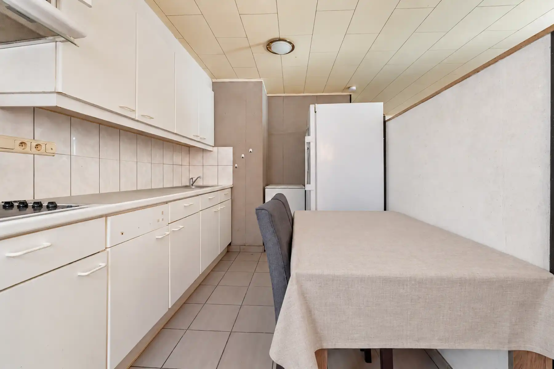Centraal gelegen appartement met garage foto 4