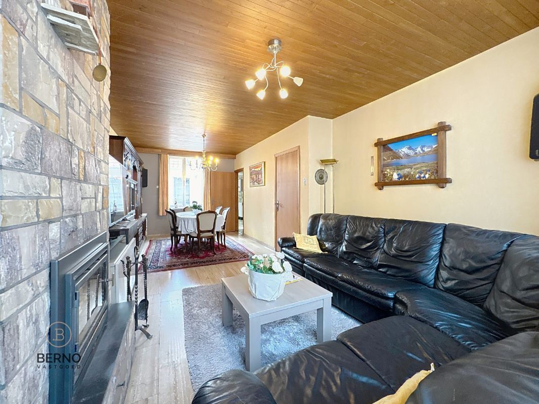 Te koop: Te renoveren woning met tuin en garage in Dendermonde foto 4