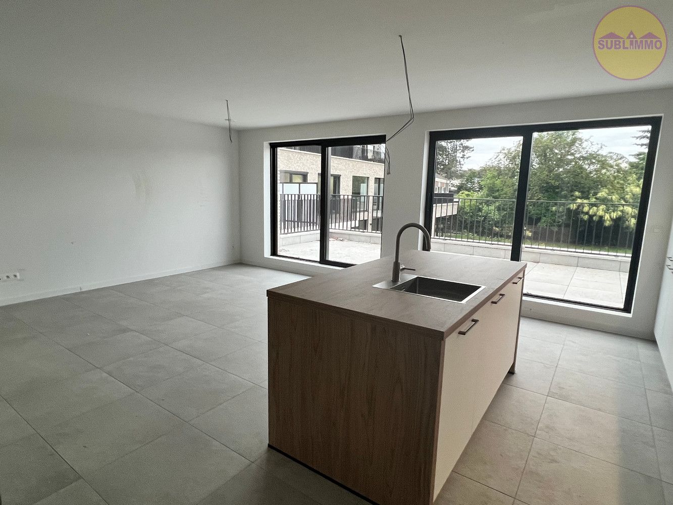 Nieuwbouwappartement op de eerste verdieping (117,80 m²) met 3 slaapkamers en terras. foto 8