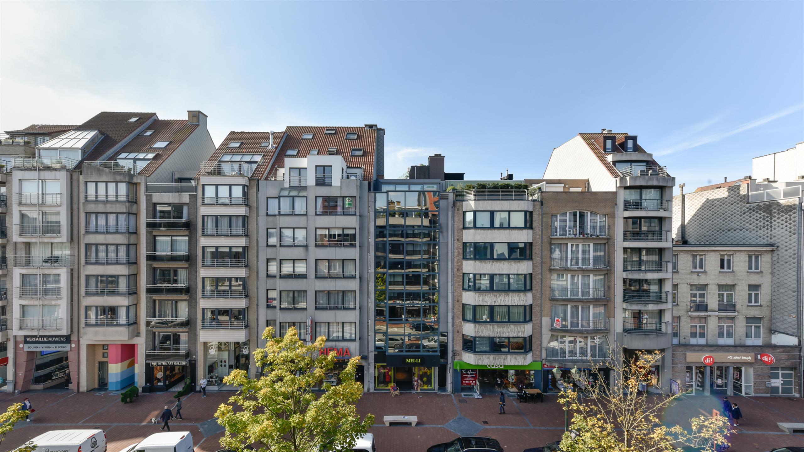 Instapklare studio met westgericht terras te centrum Knokke foto 3