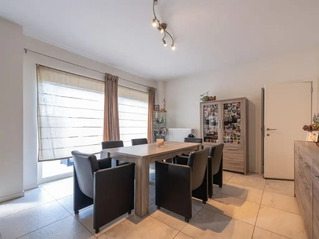 Modern gelijkvloers appartement met ruim terras en private tuin foto 8