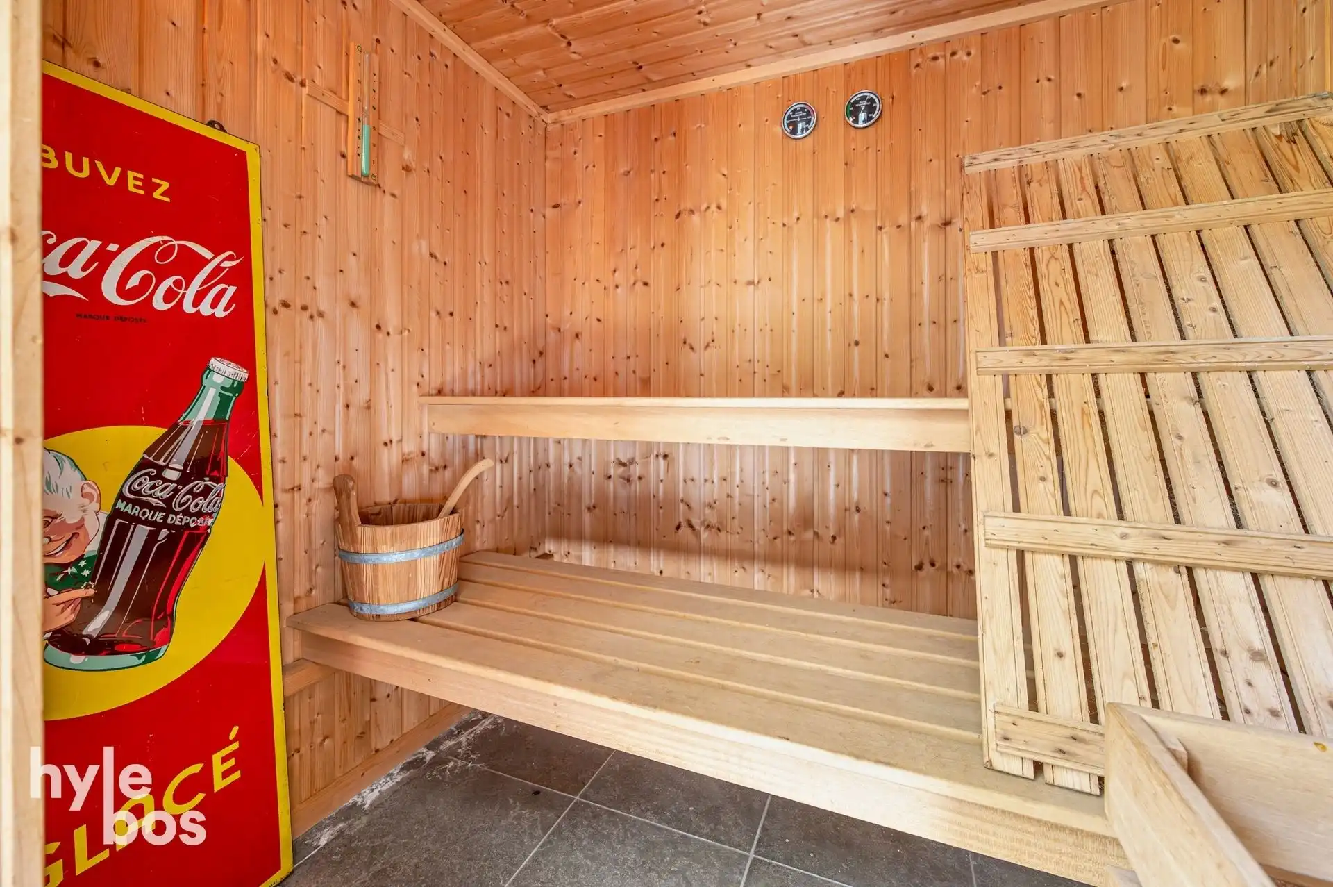 Uniek open woonconcept met mooie tuin foto 19