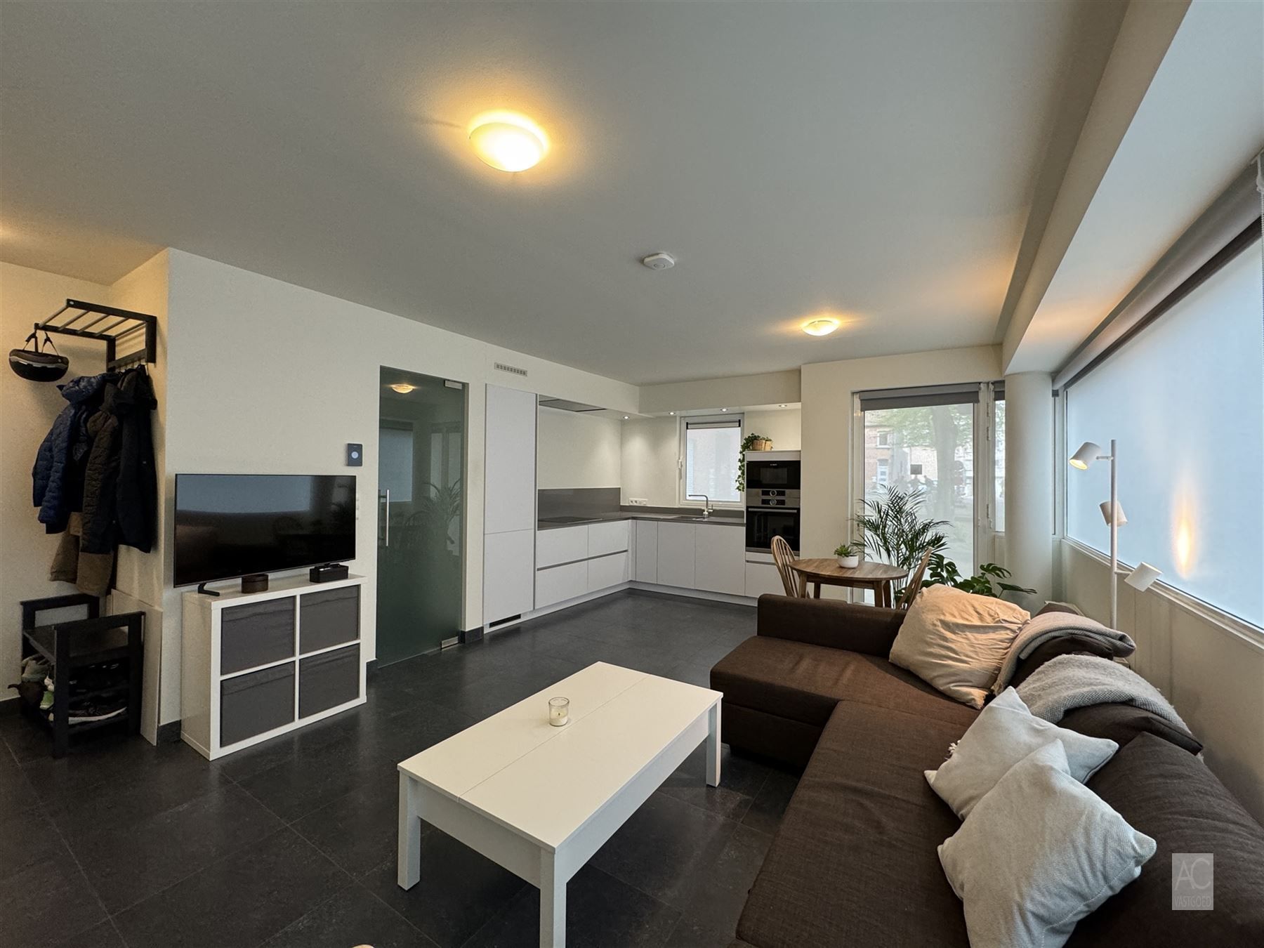 Instapklaar appartement in hartje Sint-Niklaas foto 3