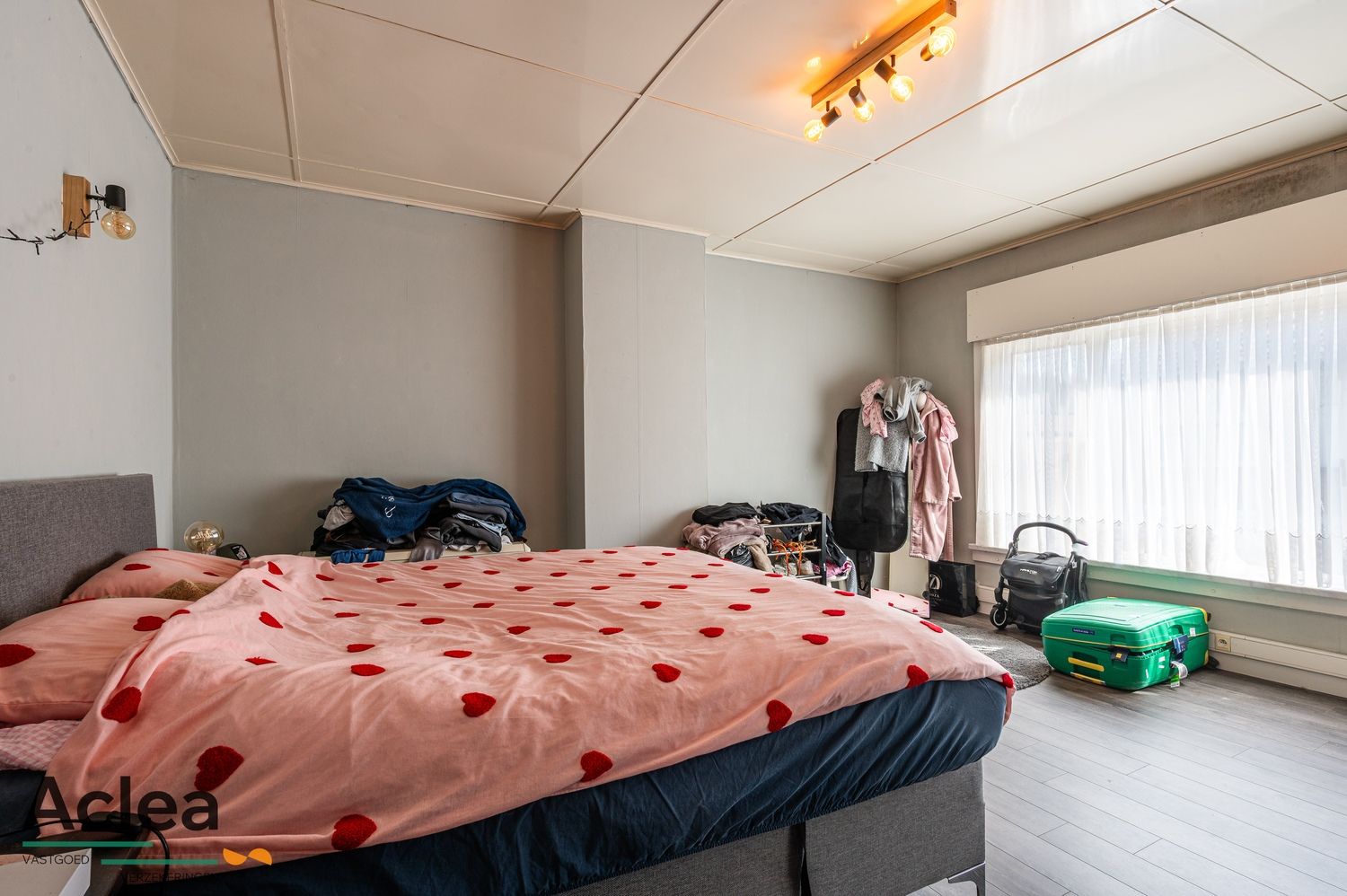 Verzorgde woning met 2 zeer ruime slpks en bureauruimte foto 7