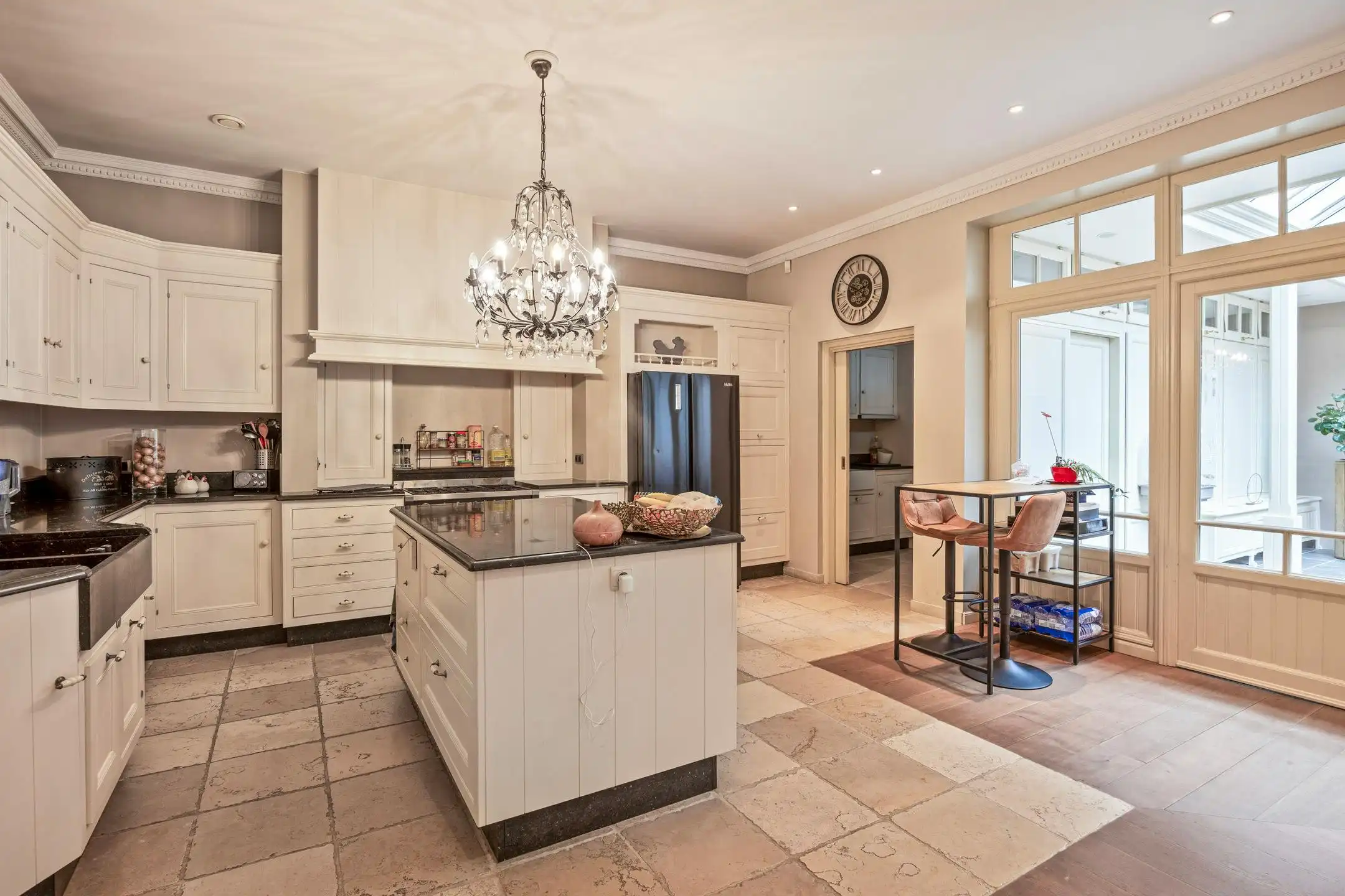 Uniek stadspand met dakterras in centrum Maaseik foto 8