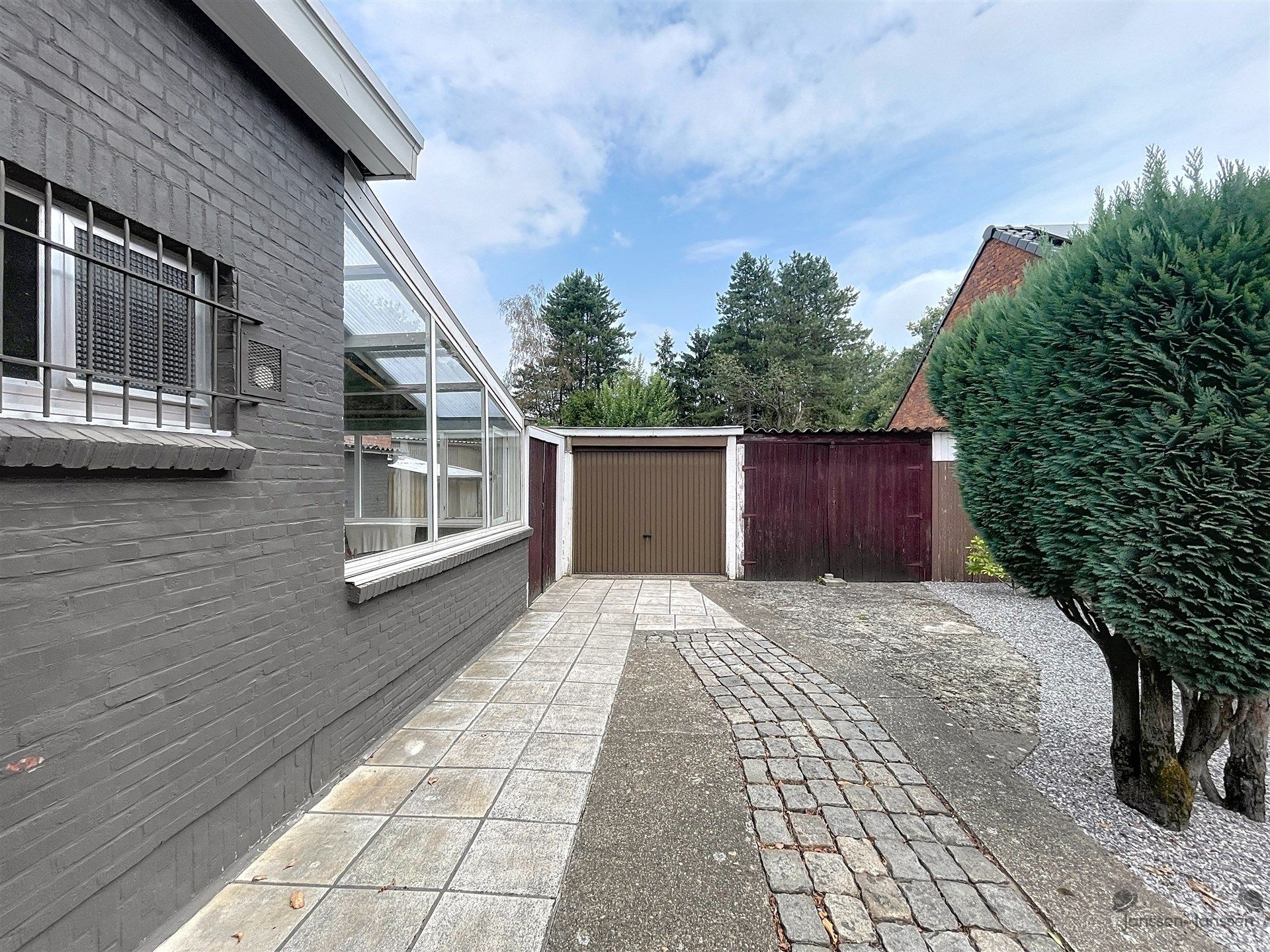 Te renoveren laagbouwwoning op ruim perceel van 585 m² – Brasschaat foto 14