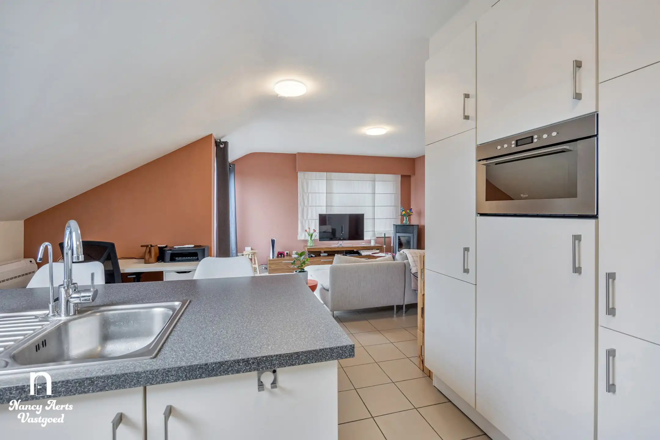 Comfortabel 1‑slaapkamerappartement met terras en parking foto 14