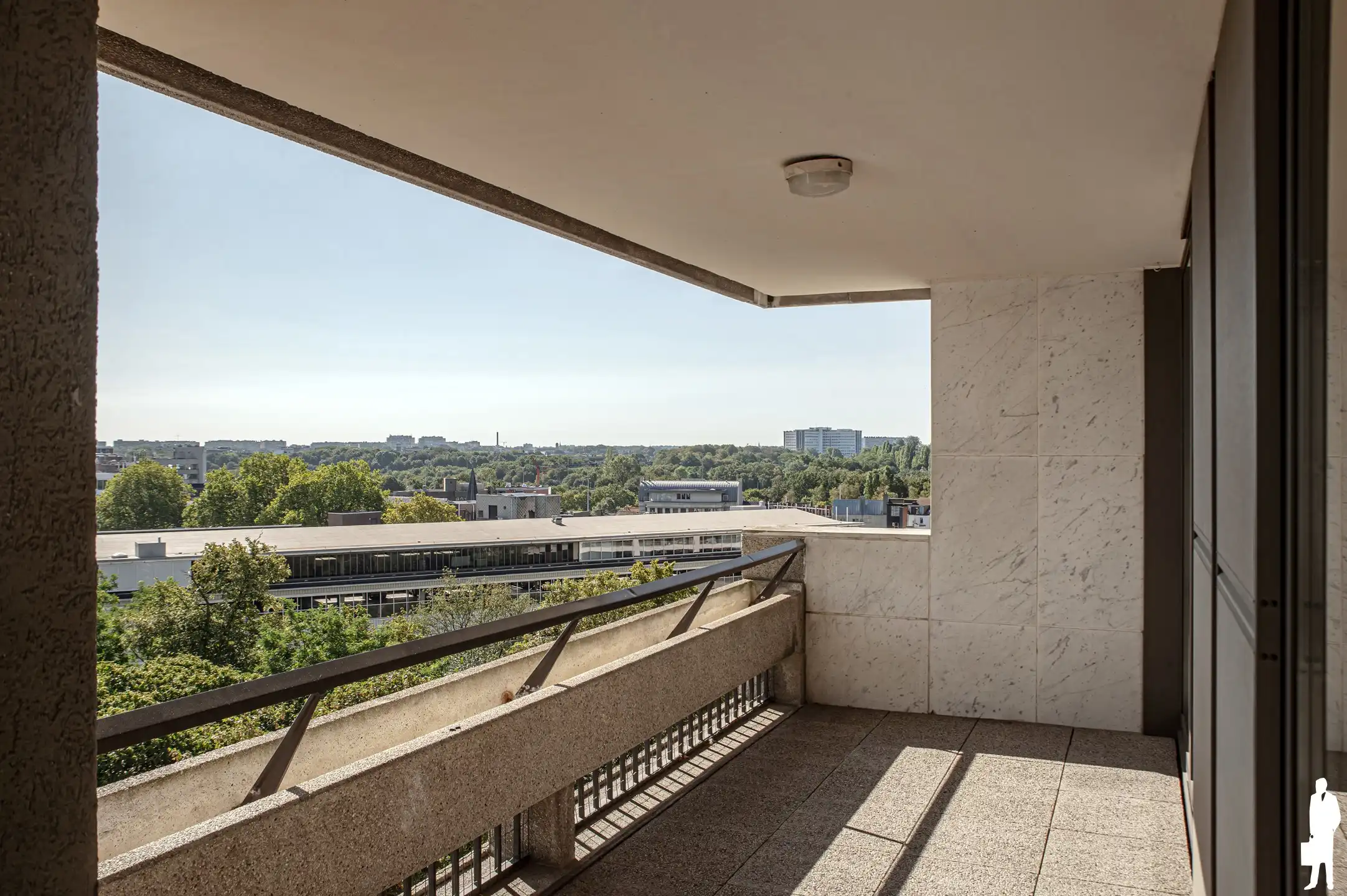 Volledig gerenoveerd en instapklaar appartement van 121 m² + 26 m² terras foto 21
