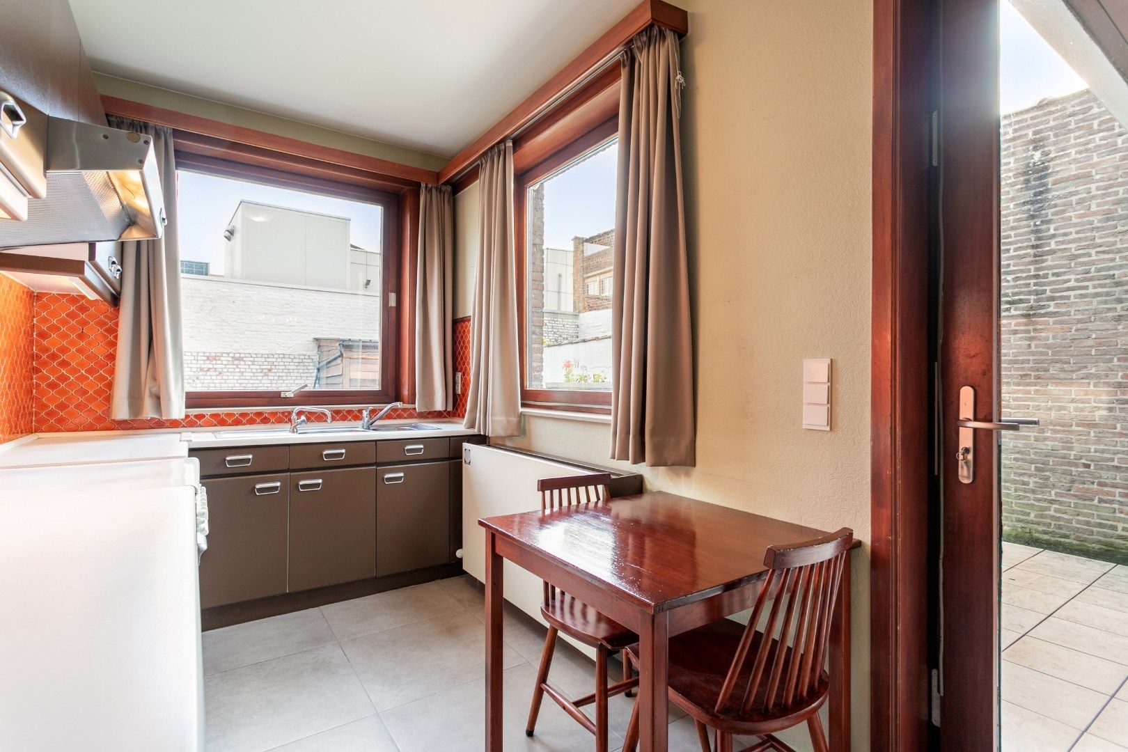 Opbrengsteigendom met twee ruime duplexappartementen  foto 7