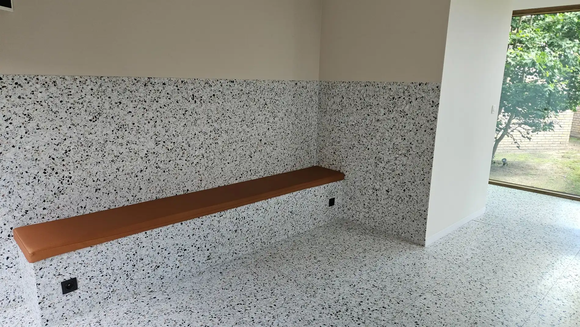 Praktijkruimte of Kantoor in een prachtig gebouw nabij Berlare centrum  foto 20