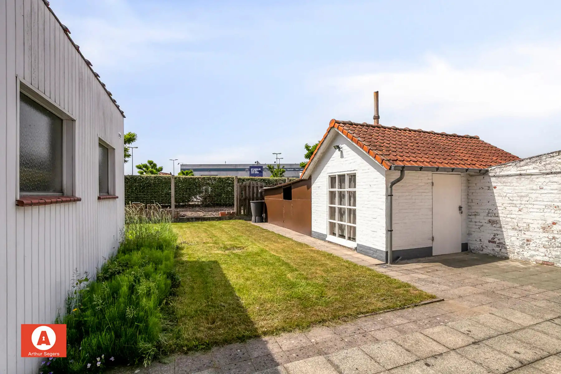 Te renoveren woning in doodlopende straat foto 19