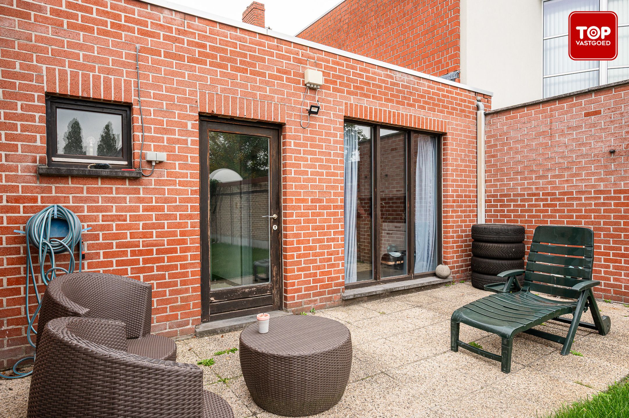 Charmante, instapklare woning met gezellige tuin in hartje Ardooie foto 26