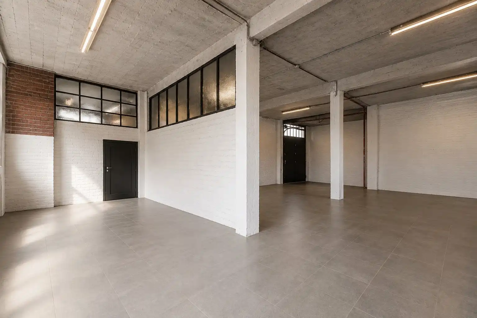 Uniek eigendom met karaktervolle woning en ruime loods op uitstekende ligging in Pittem! foto 56