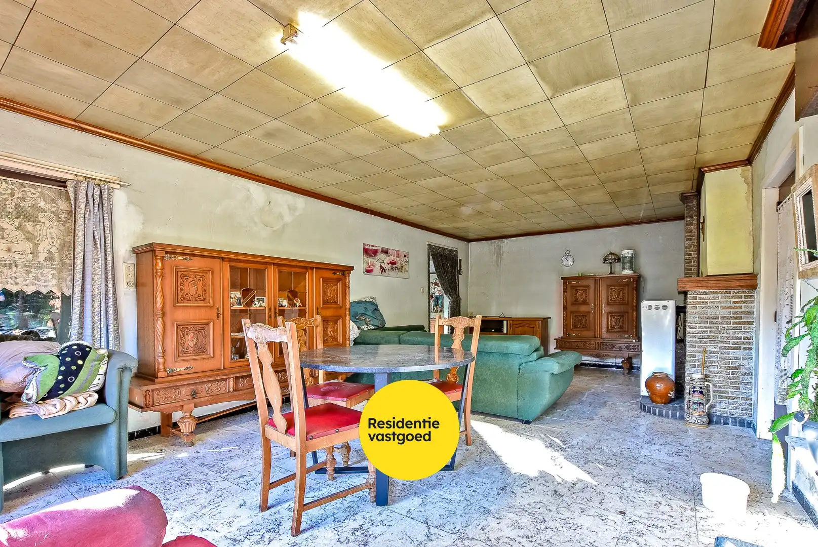 Te renoveren woning op een perceel van 392m² te Houthulst! foto 8