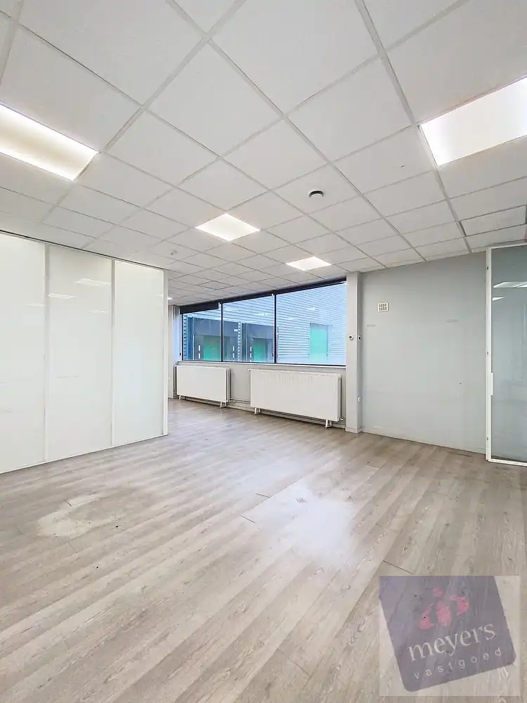 Multifunctioneel bedrijfsgebouw op toplocatie in Bocholt foto 23