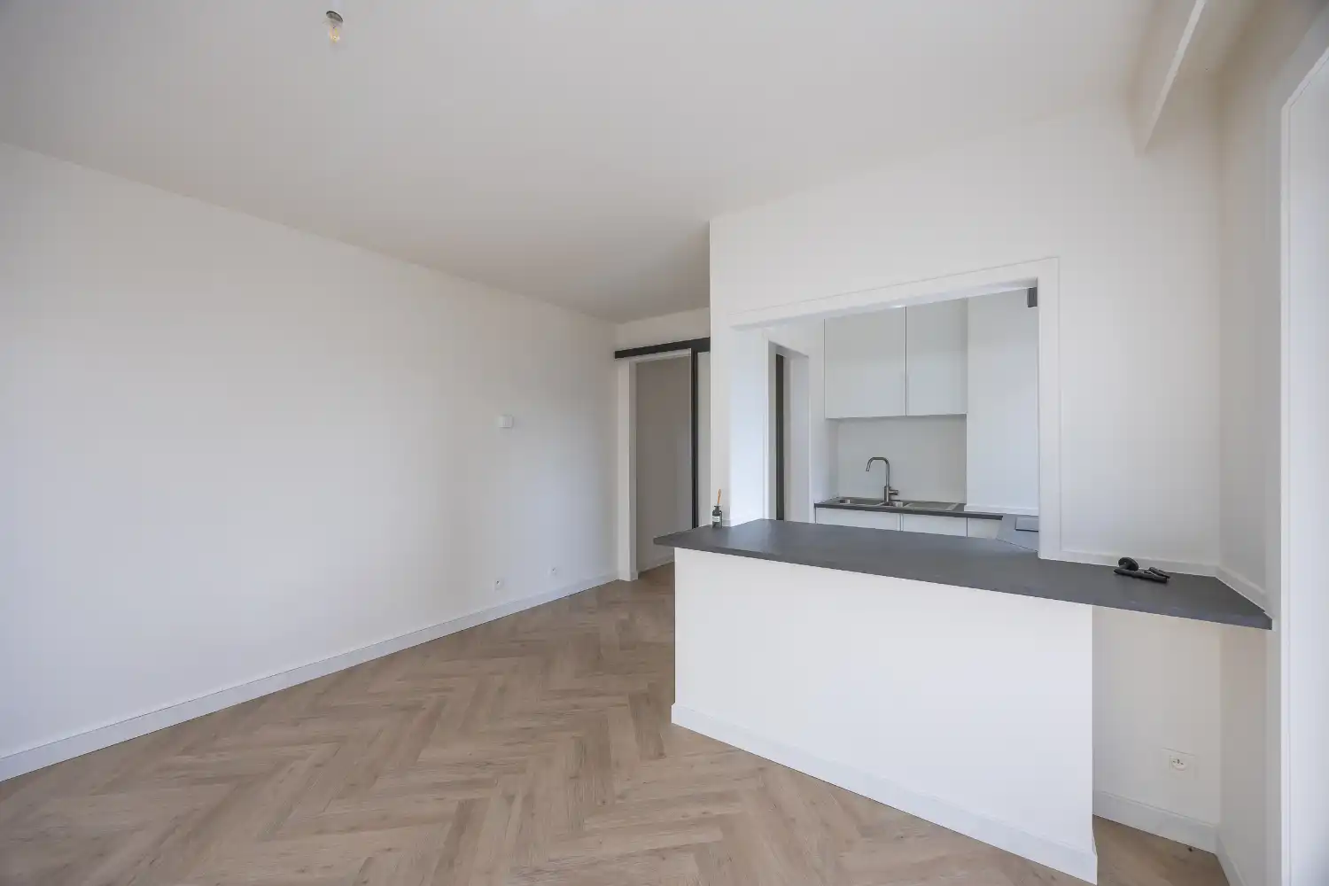 Volledig gerenoveerd appartement op toplocatie nabij zee te koop in Middelkerke foto 6