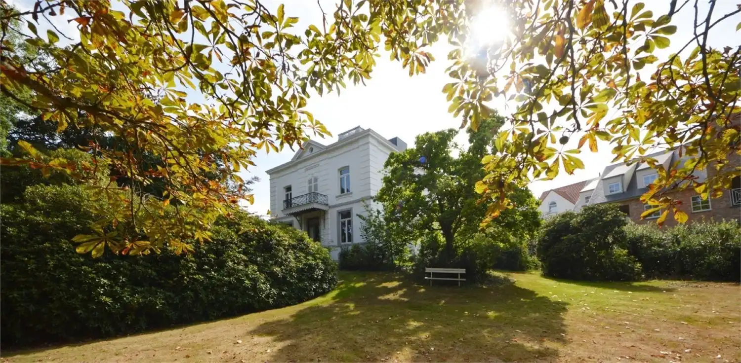 KASTEEL BELVEDERE, 1 van de mooiste gebouwen van ASSE foto {{pictureIndex}}