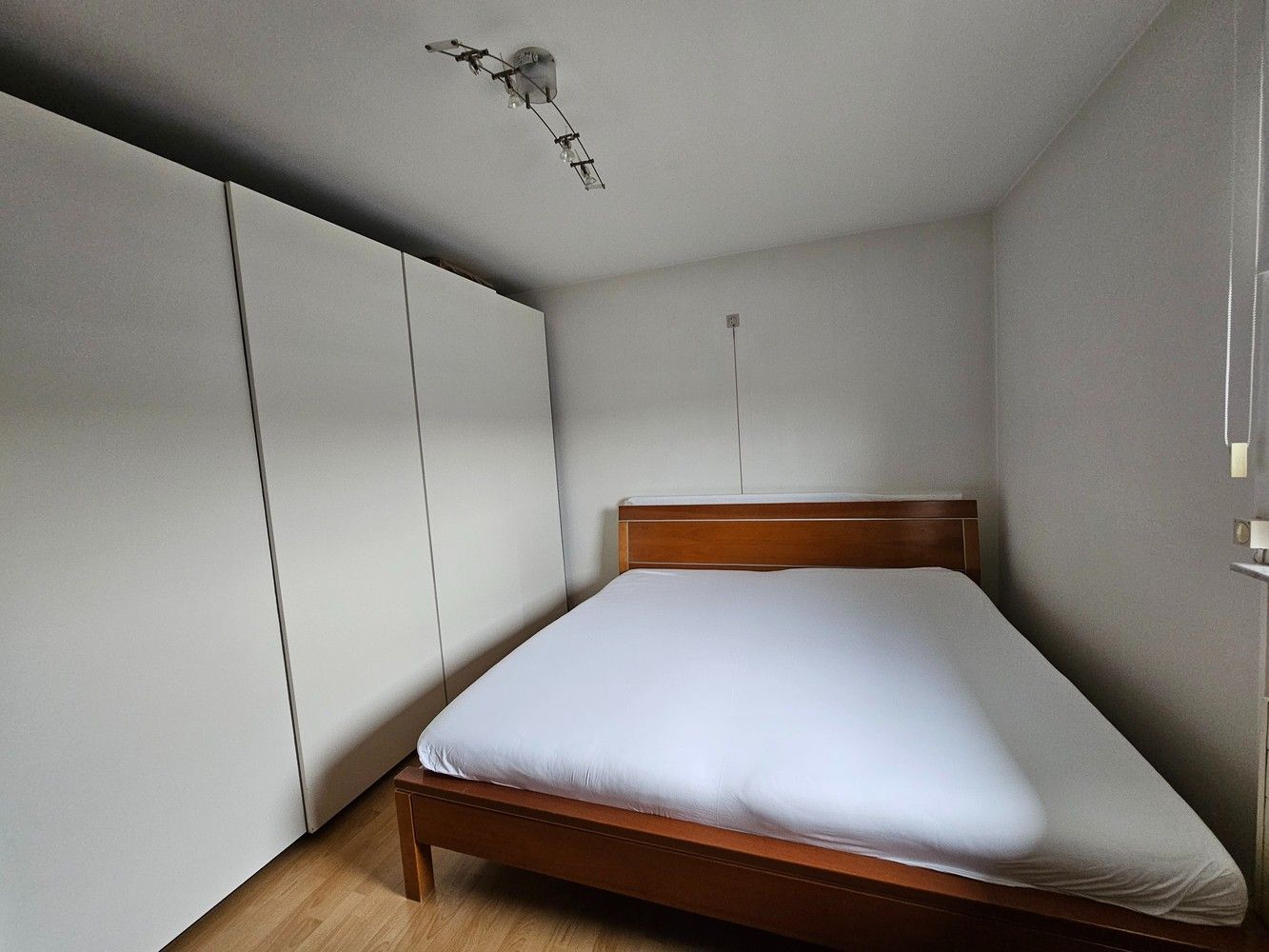 Gerenoveerd appartement met 3 slaapkamers, 2 terrassen en garage in Uikhoven aan de Maas! foto 16