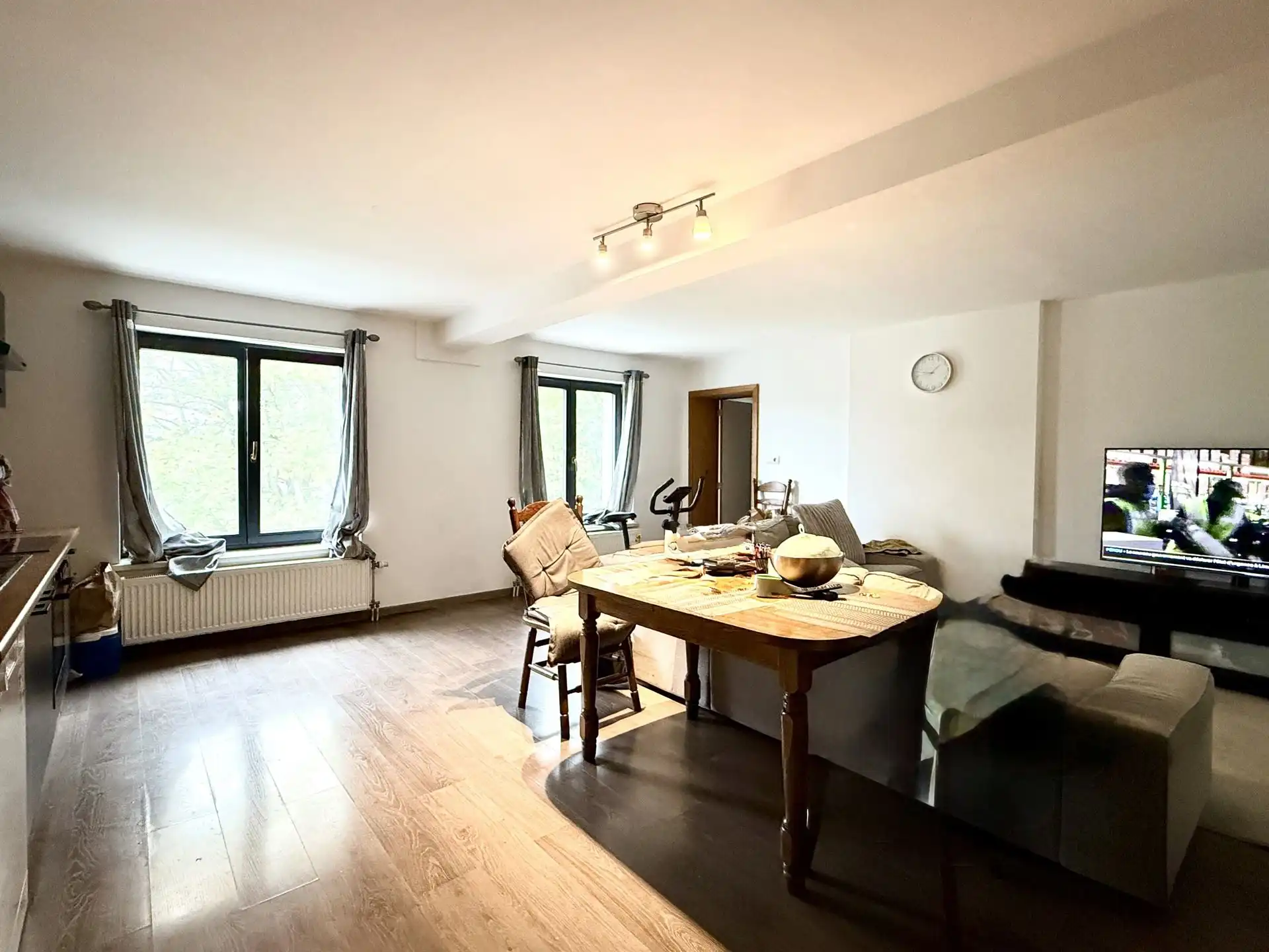 Mooi appartement van 104m2, 2 slaapkamers en kelder foto 2