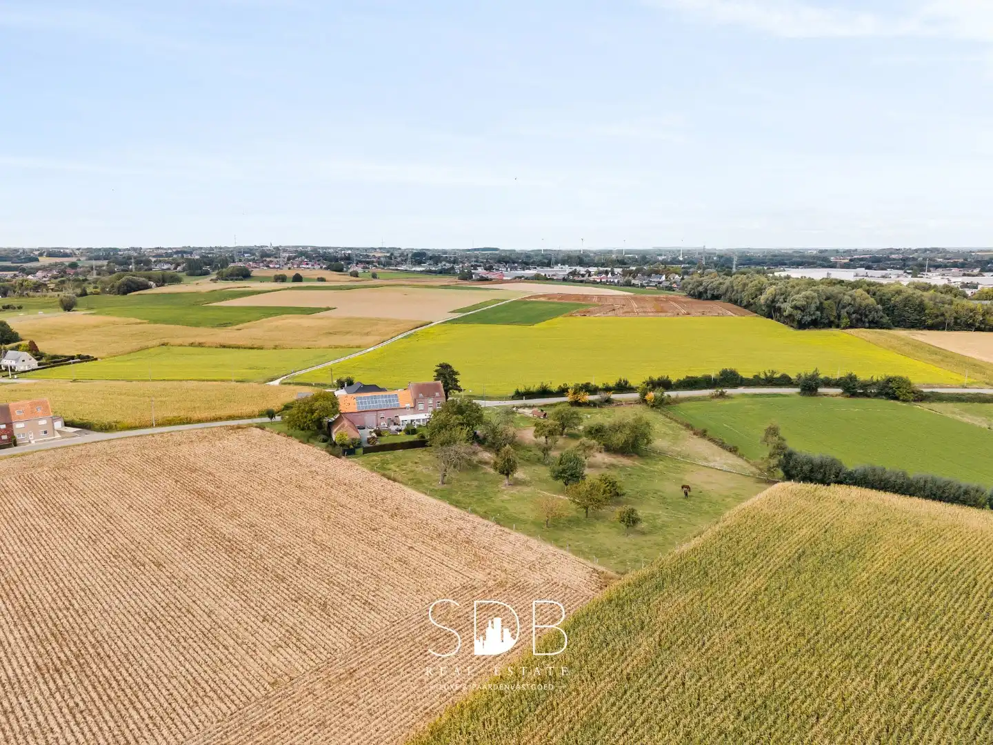 Prachtige landelijke hoeve woning met gezinstuin en graslanden op 1hectare foto 35