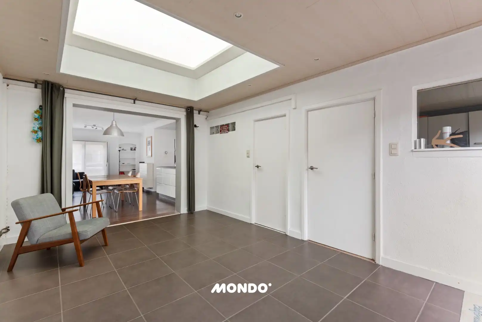 Instapklare woning met 4 slaapkamers in een rustige buurt! foto 6